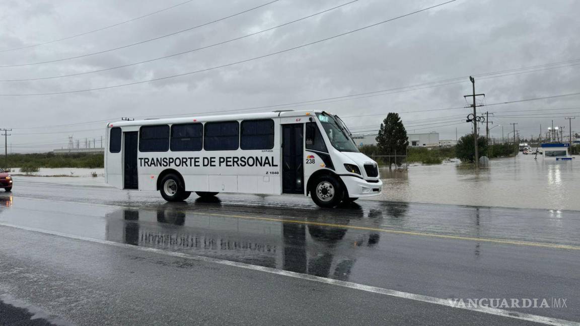 Empresas de Saltillo aplican el Home Office; no se suspenden labores por lluvias