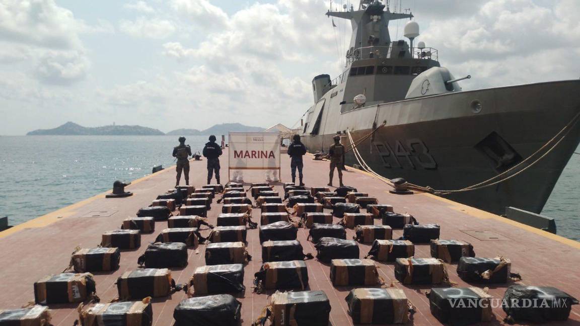 Semar asegura más de mil 300 kg de cocaína frente a las costas de Guerrero durante operativo marítimo