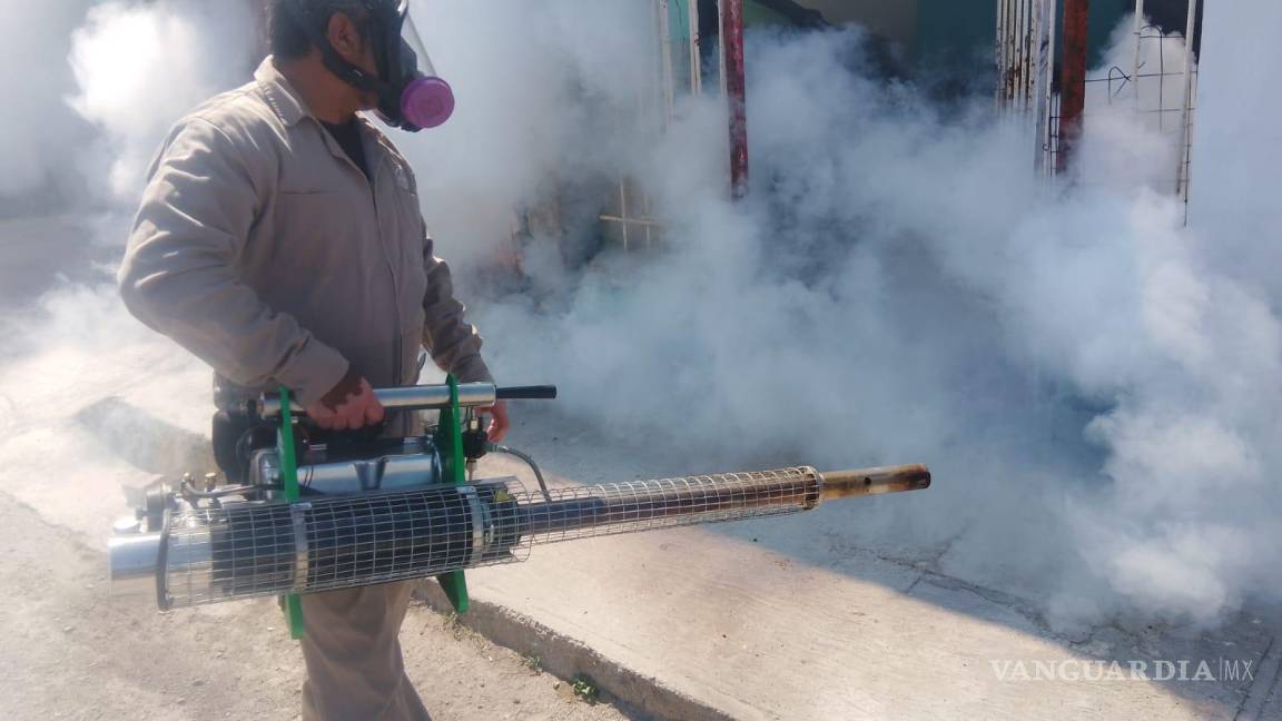 Pese al frío intensifican fumigación en colonias de Frontera por el dengue