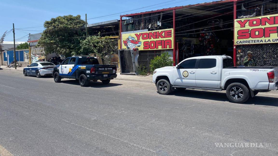Por operativos de revisión de yonkes en Torreón, ya van tres negocios clausurados