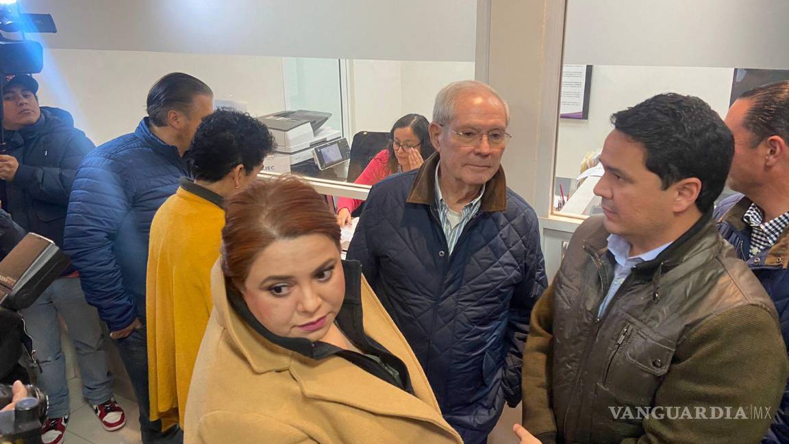 $!Pese a que el martes pasado estuvieron la dirigencia estatal del PAN en el IEC no firmó el acuerdo para adherirse a la alianza.