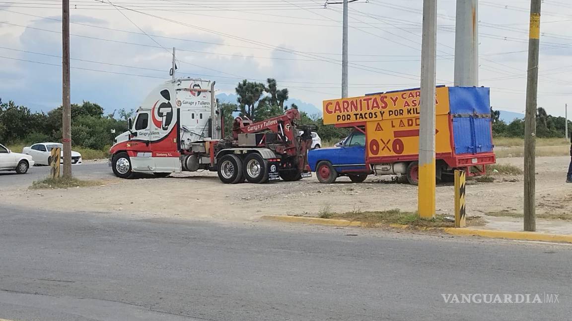 Cabeza humana en cofre de camioneta moviliza a autoridades de Nuevo León