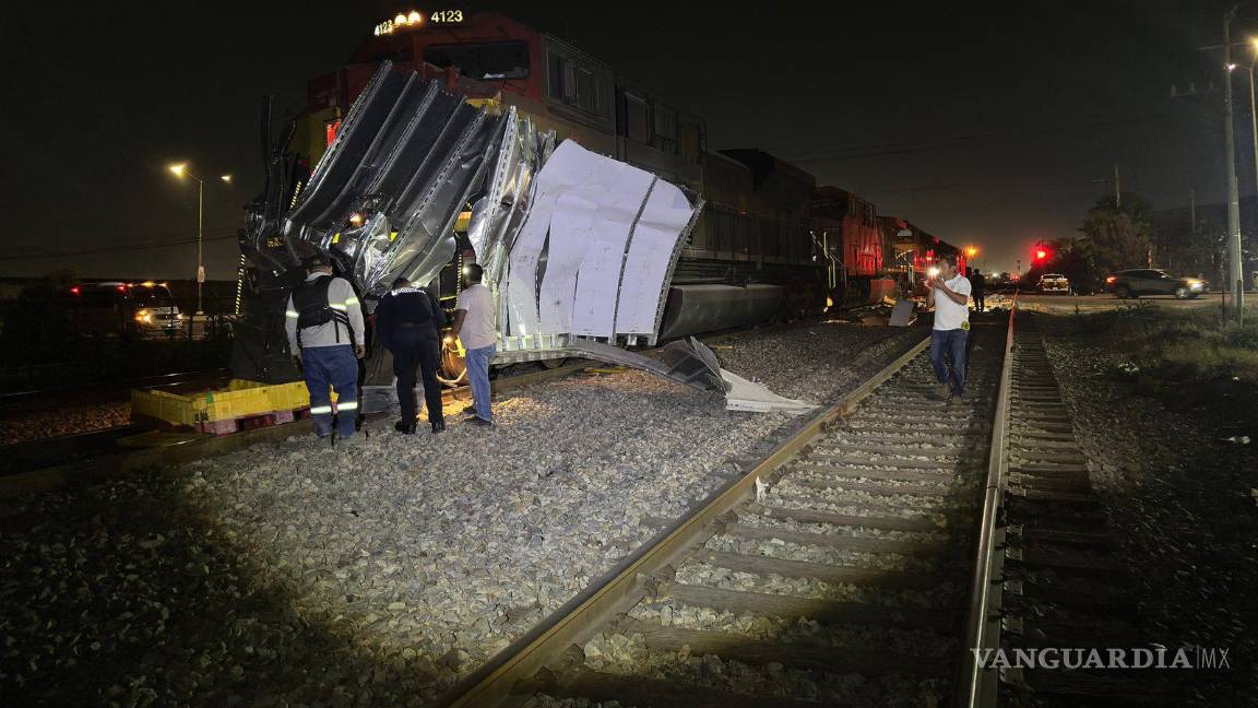 Intenta trailero ganarle el paso al tren y termina arrollado por la locomotora en Saltillo