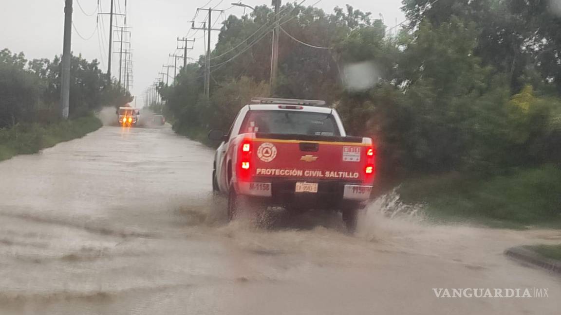 $!Unidades de emergencia acudieron a reportes en colonias como Saltillo 2000 y Misión Cerritos, donde se brindó apoyo inmediato.
