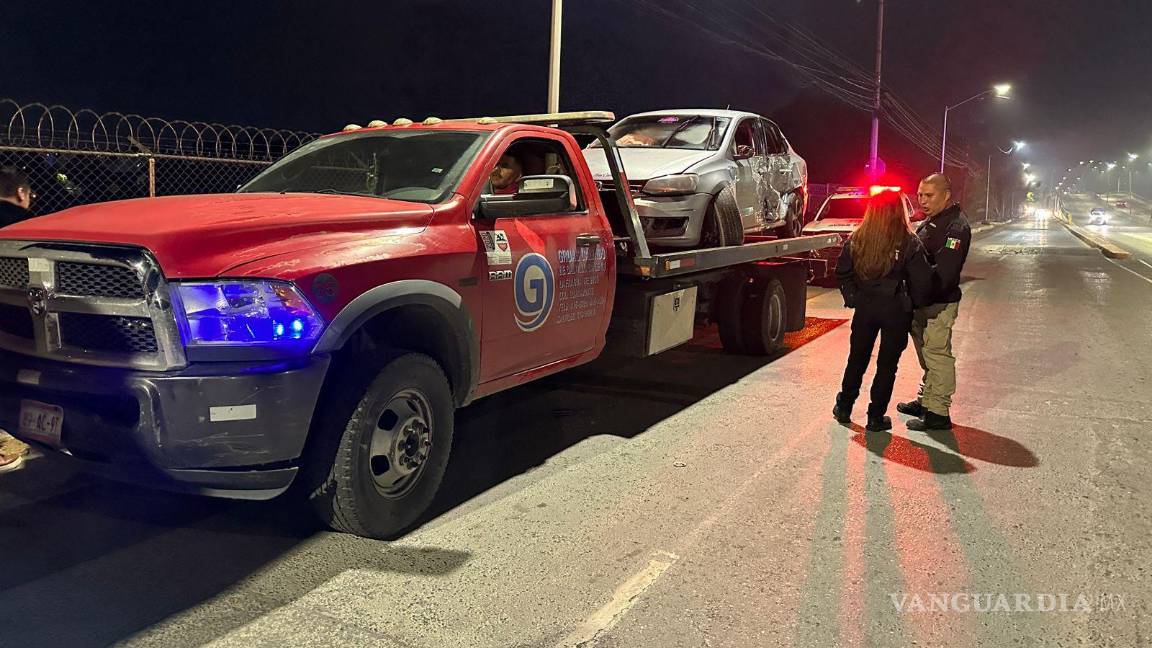 ¡En sus narices! Mujer se estampa en la fila del anti-alcohol, en el LEA de Saltillo
