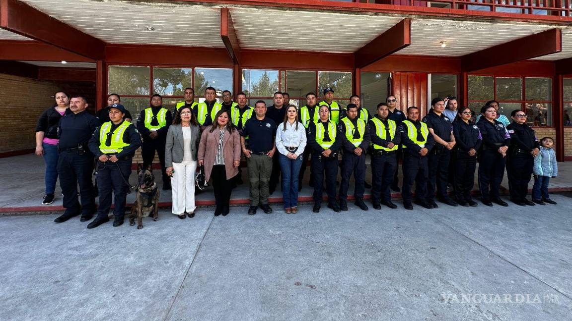 $!La estrecha colaboración entre la Policía, la comunidad educativa y las autoridades locales se posiciona como clave para garantizar la seguridad y bienestar de todos los involucrados.