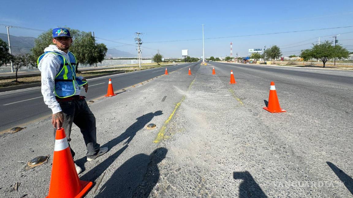 $!Autoridades municipales piden comprensión a los conductores ante el cierre del retorno en Arteaga, Coahuila.