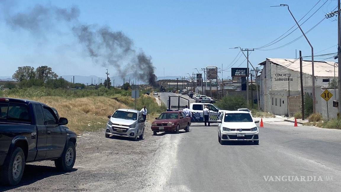 $!Las plantas 1 y 2 de AHMSA continúan tomadas por obreros, policía se mantiene a la expectativa.