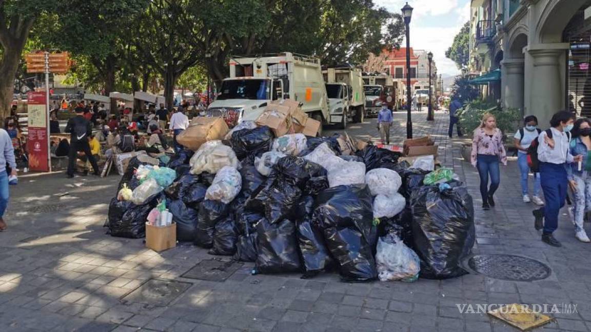 Complica Oaxaca servicio de basura; paga 55 mil pesos por viaje con desechos