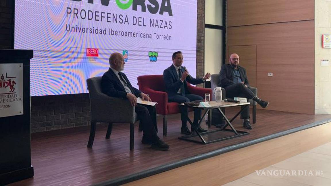 $!Durante su intervención, el jurista subrayó que la defensa del medio ambiente debe impulsarse desde la sociedad civil, al considerar que la ciudadanía juega un papel clave en la protección de los recursos hídricos.