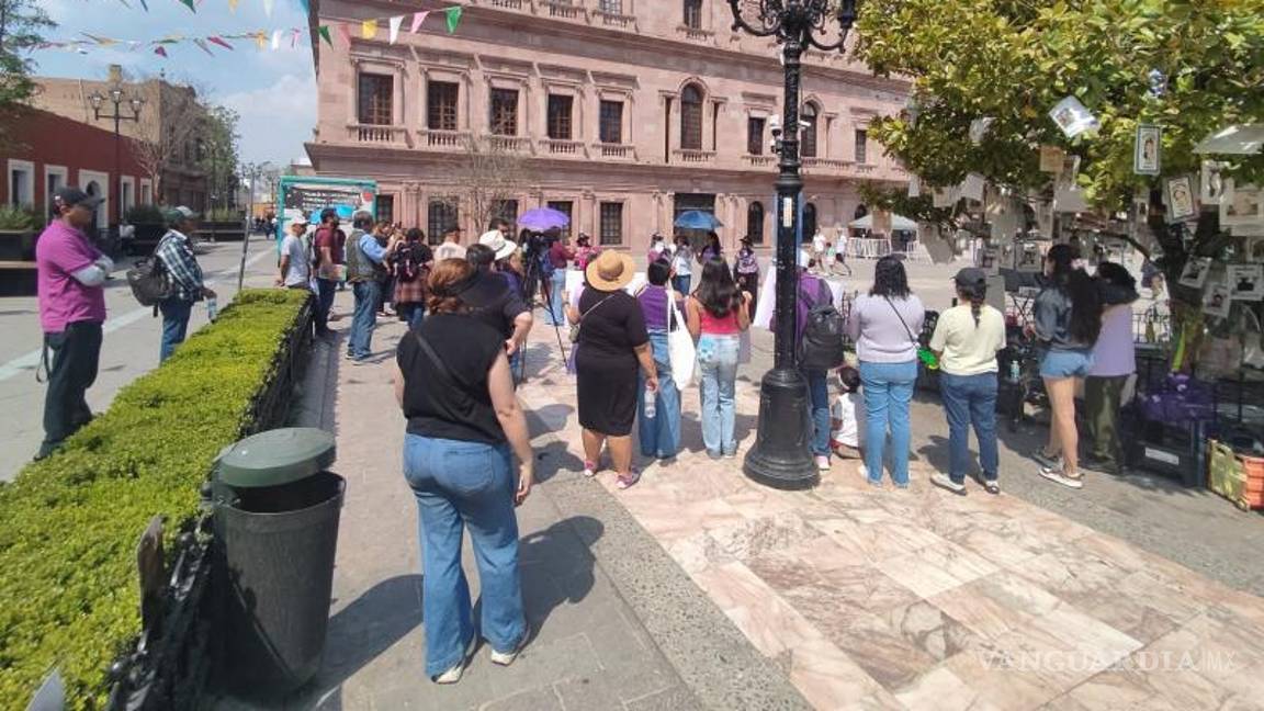 $!Integrantes de FUNDEC señalaron que el antimonumento busca mantener viva la memoria de las mujeres que no han regresado a casa y reforzar la exigencia de justicia.
