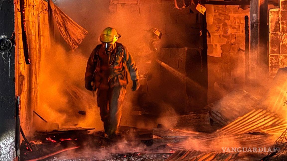 $!Vecinos mencionaron haber presenciado una discusión antes del incendio.