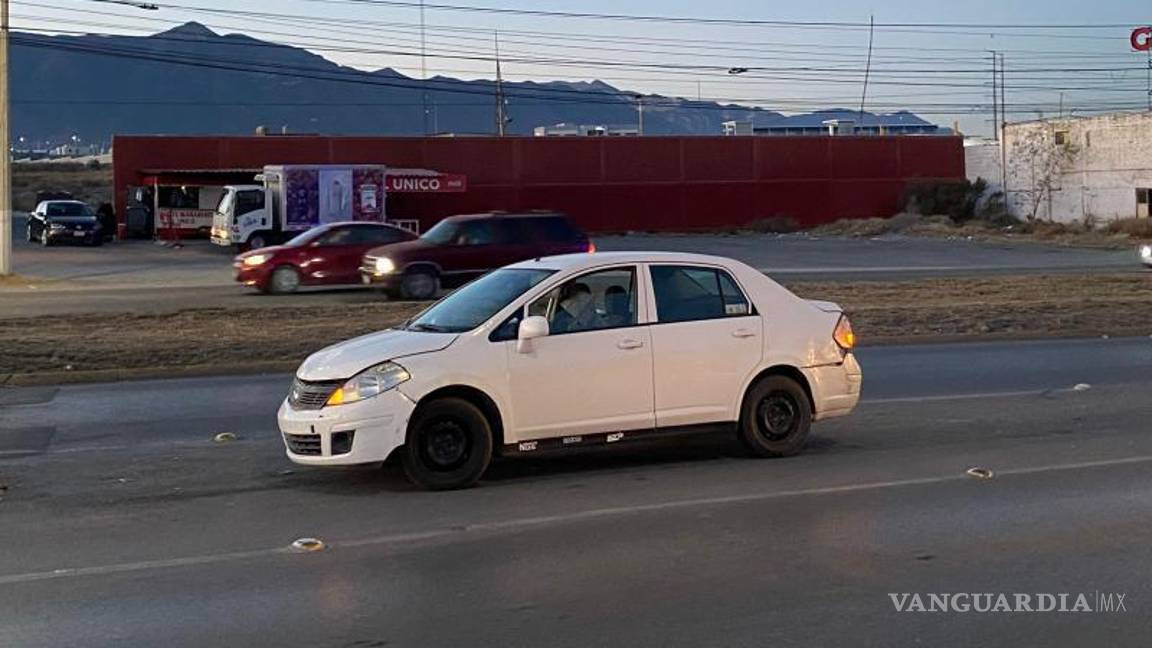 $!El accidente ocurrió en el bulevar Fundadores, a la altura de la colonia Valle de las Flores.
