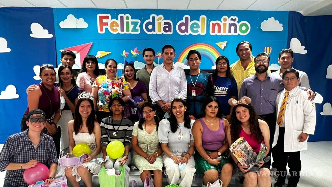 $!Estudiantes universitarios comprometidos con el liderazgo y las causas sociales, contagiaron su alegría a los menores hospitalizados..