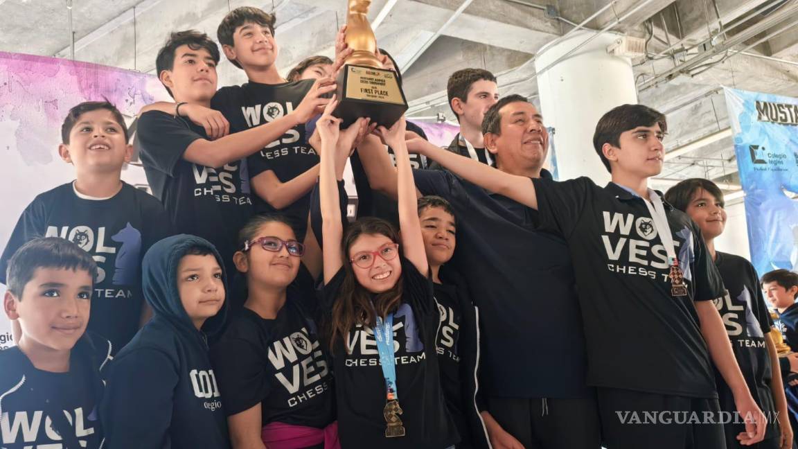$!El equipo del COLAM festejó su título general en el Campeonato Nacional de Ajedrez ASOMEX 2025.