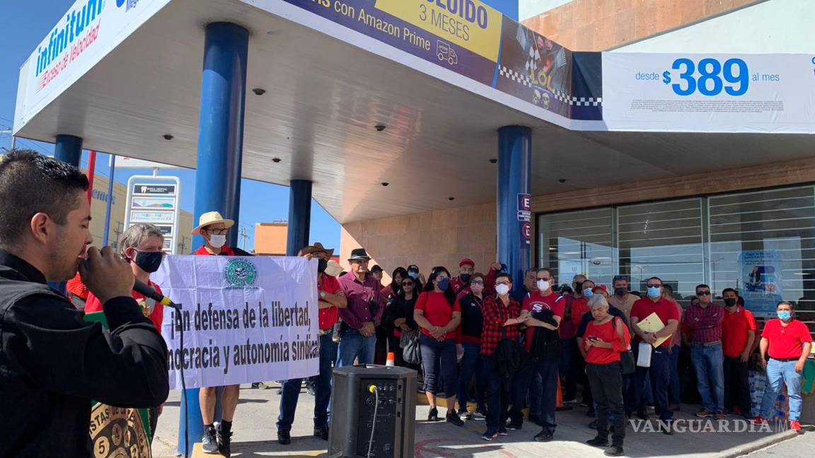 ‘Telmex nos quiere quitar la jubilación’; telefonistas de Saltillo irán a huelga el jueves