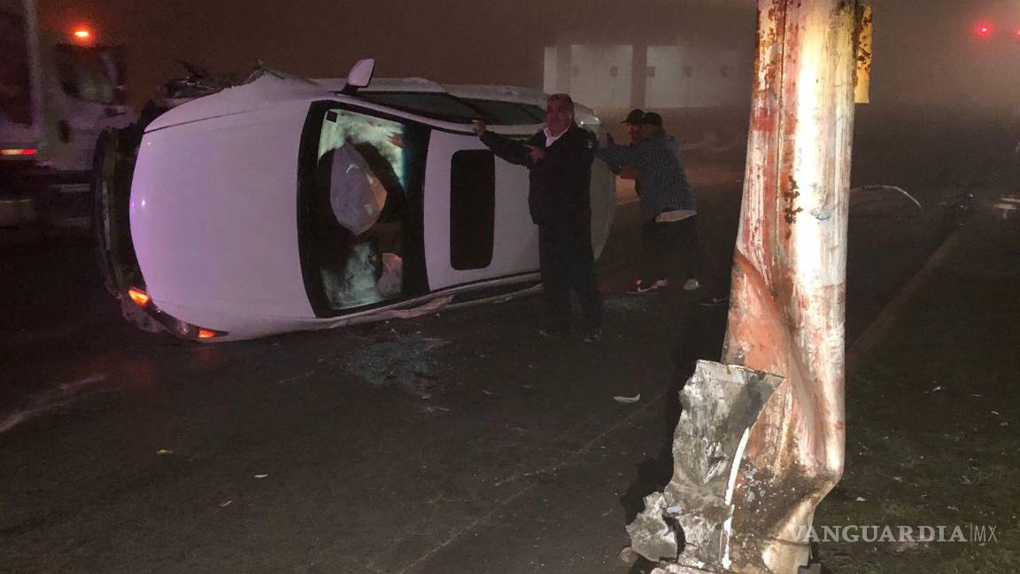 $!El conductor, identificado como Adrián, fue detenido por las autoridades luego de que se detectara su estado de ebriedad.