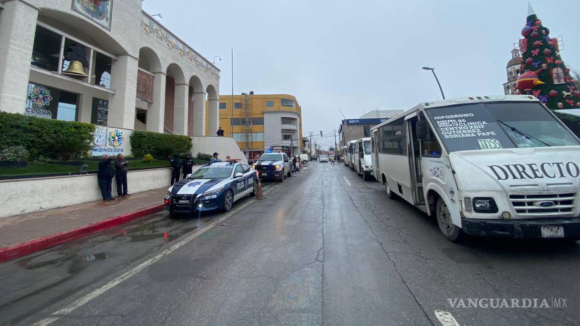 Caos vial en centro de Monclova por una manifestación de transportistas