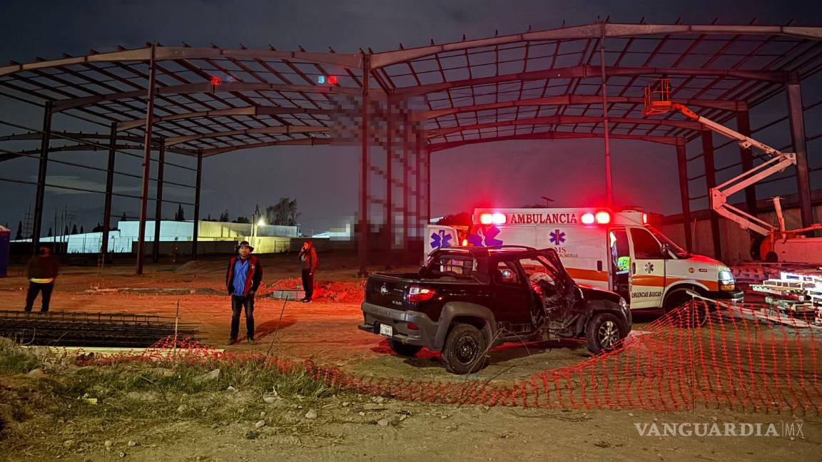 $!Los veladores de la obra reportaron el accidente al número de emergencias 911.