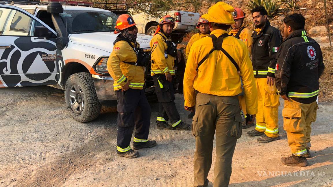 Nuevo León: viento complica incendio de Santiago y evacuan a 10 familias