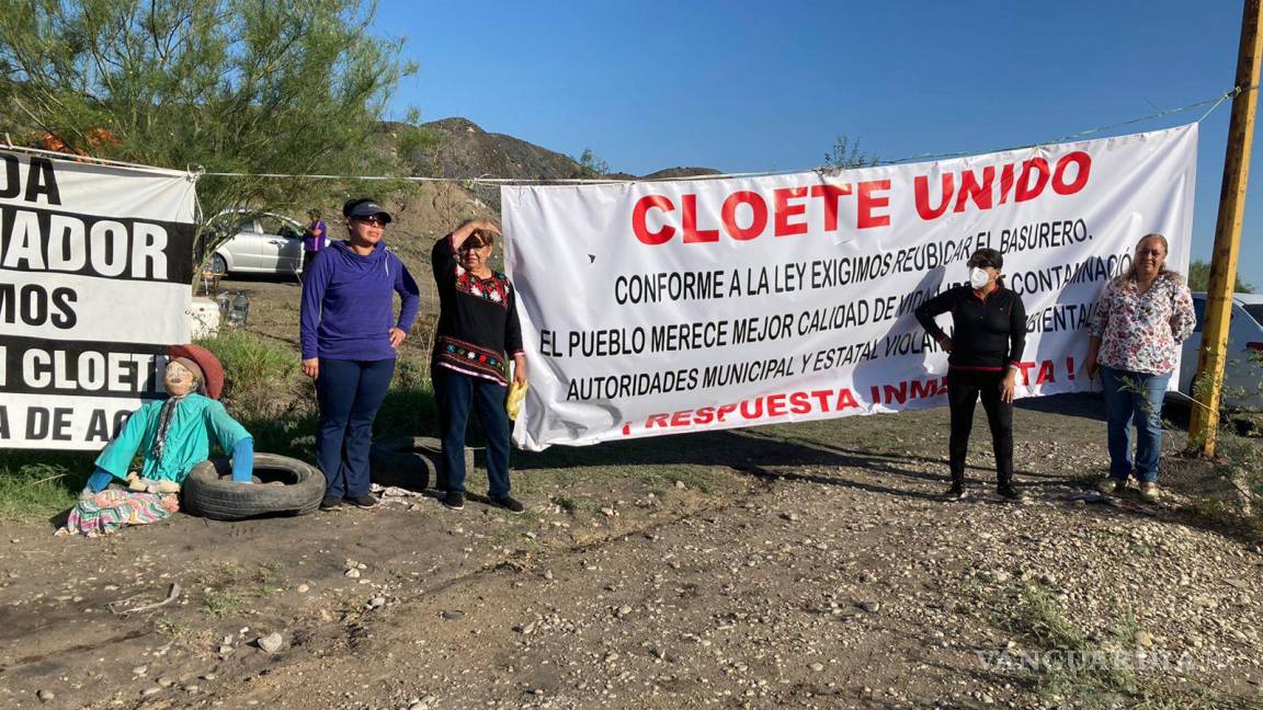 Pobladores de Cloete, Sabinas exigen tapen minas abandonadas que eran basureros