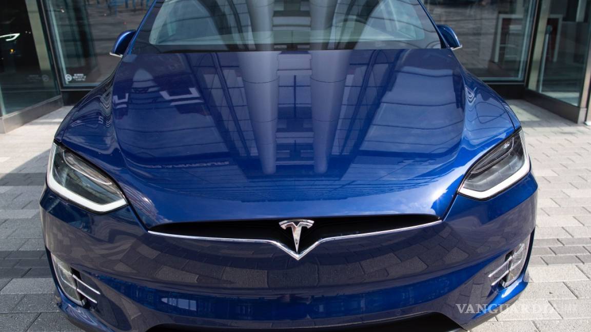 Acusa Elon Musk que fondo soberano saudí quiere sacar a Tesla de la bolsa