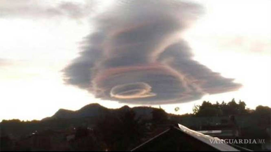 Sorprende extraño fenómeno en cielo de Michoacán