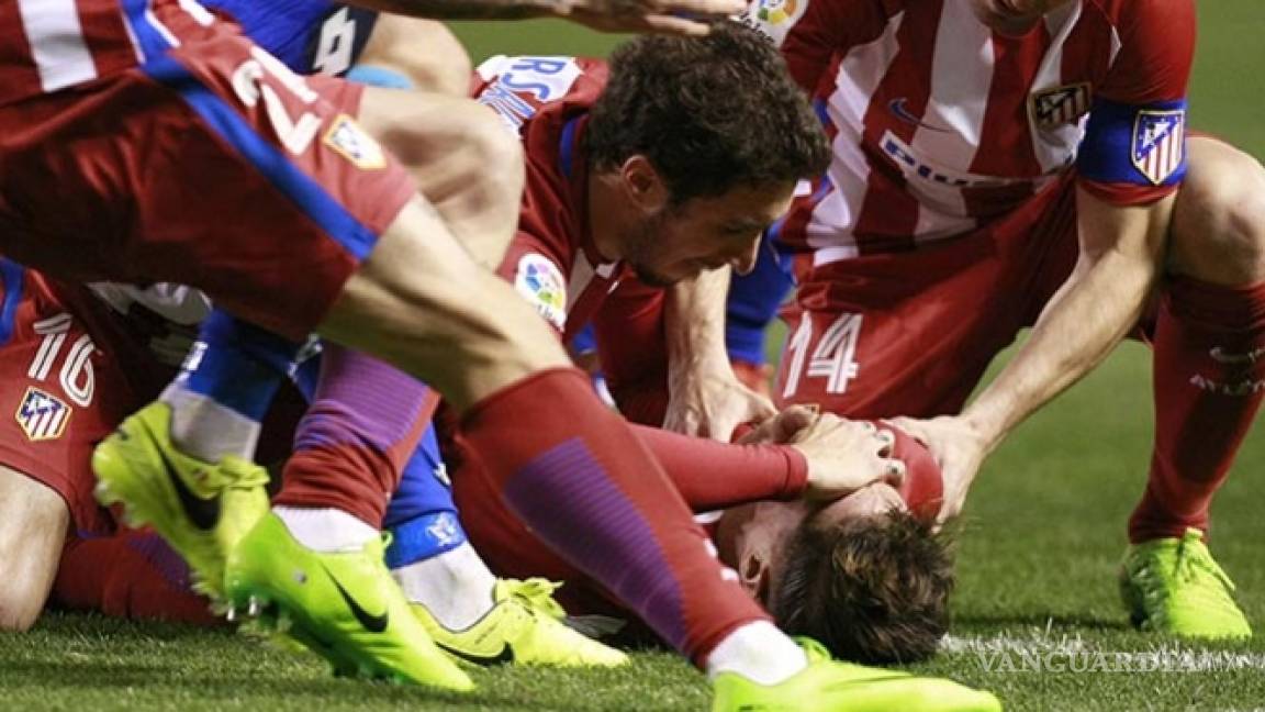 Fernando Torres abandona el hospital, golpe no fue de gravedad