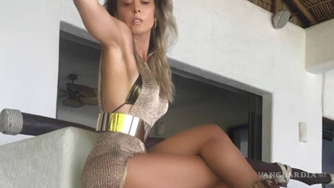 $!Fey, a sus 44 años, enciende Instagram en bikini