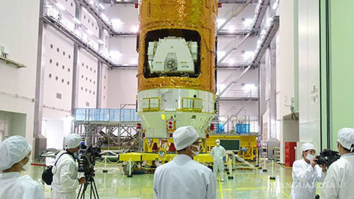 Japón lanza al espacio el primer limpiador de basura espacial