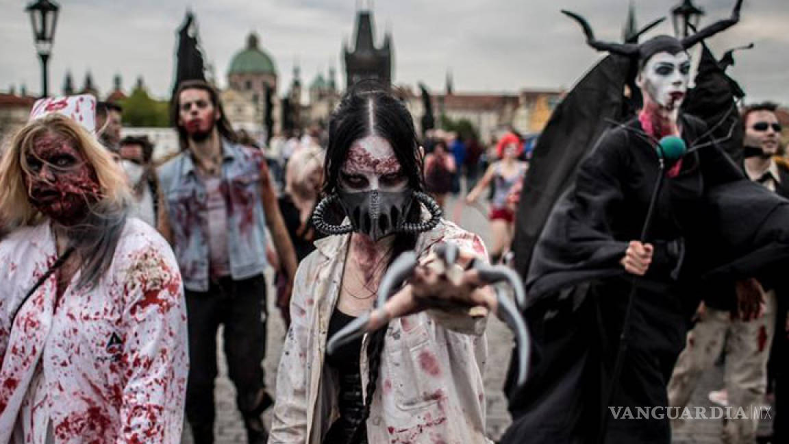 Zombies recorren Praga en homenaje a George A. Romero