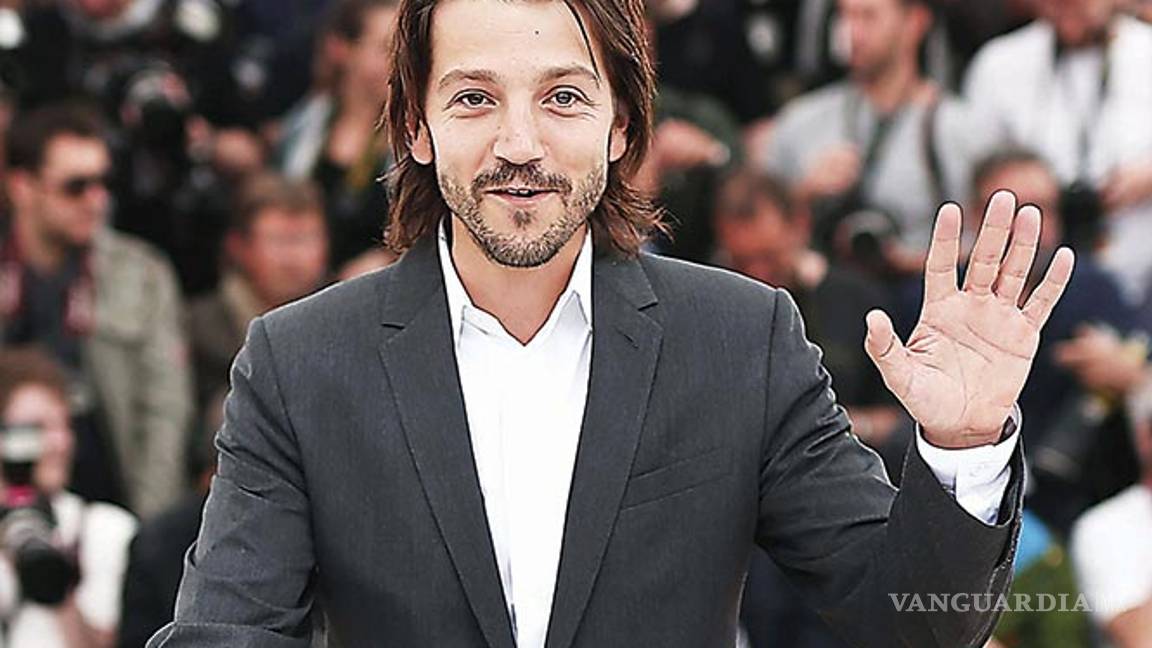 $!El cineasta mexicano Diego Luna, como todo un ‘Señor Juez’