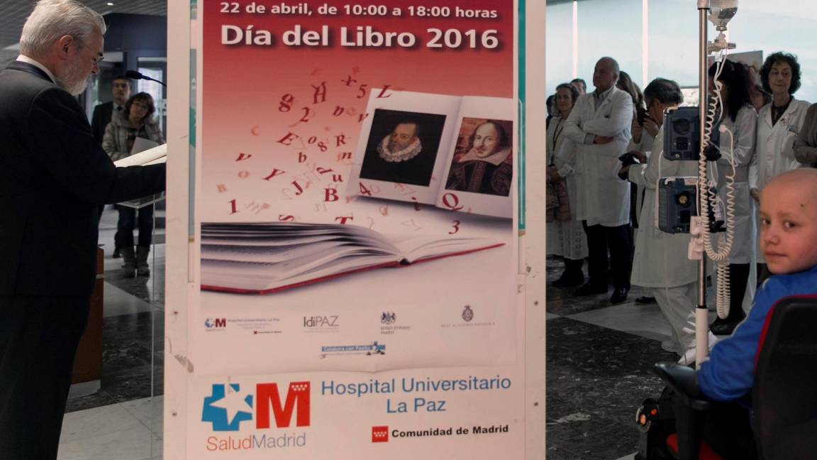 $!Lectura del Quijote en el Hospital La Paz de Madrid, que se suma a los actos para celebrar el Día del Libro.
