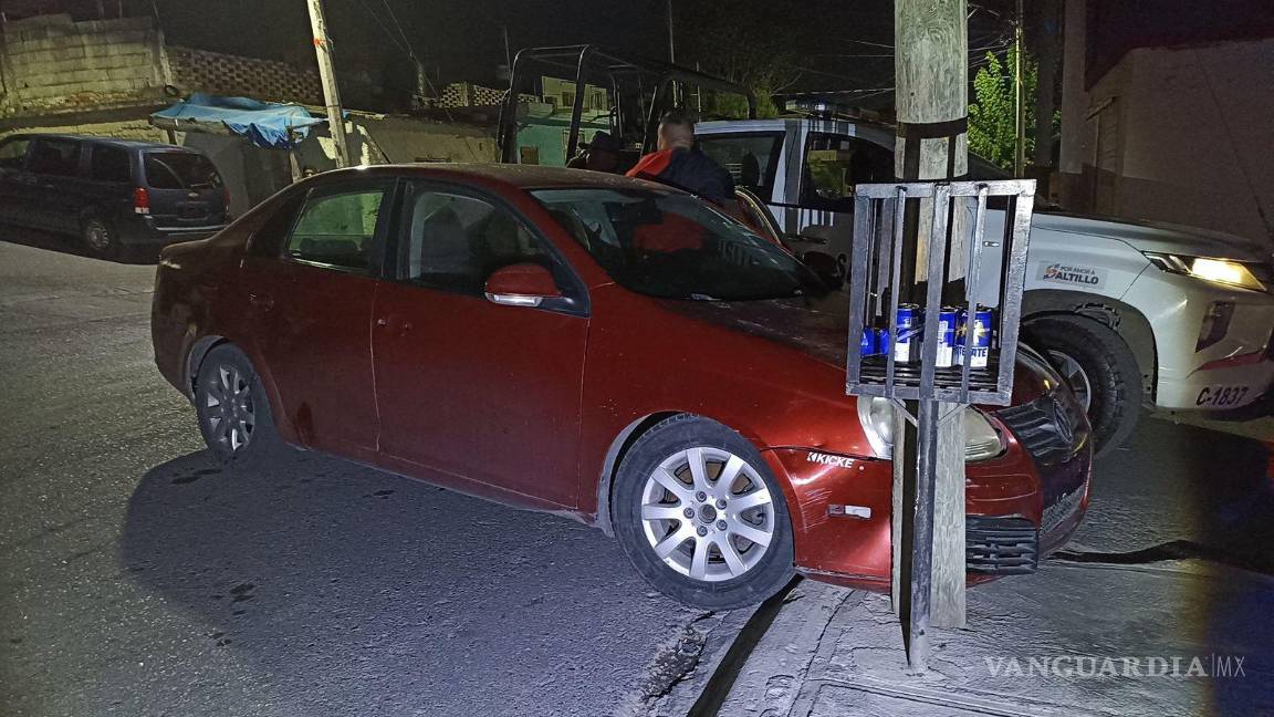 Saltillo: policía ebrio choca, agrede a compañeros y huye para evitar detención