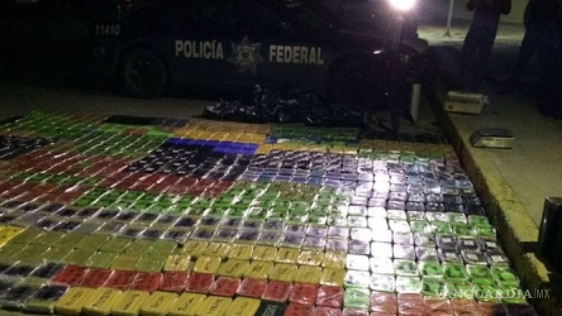 Policía federal asegura 750 kilos de cristal, heroína y cocaína en Mexicali