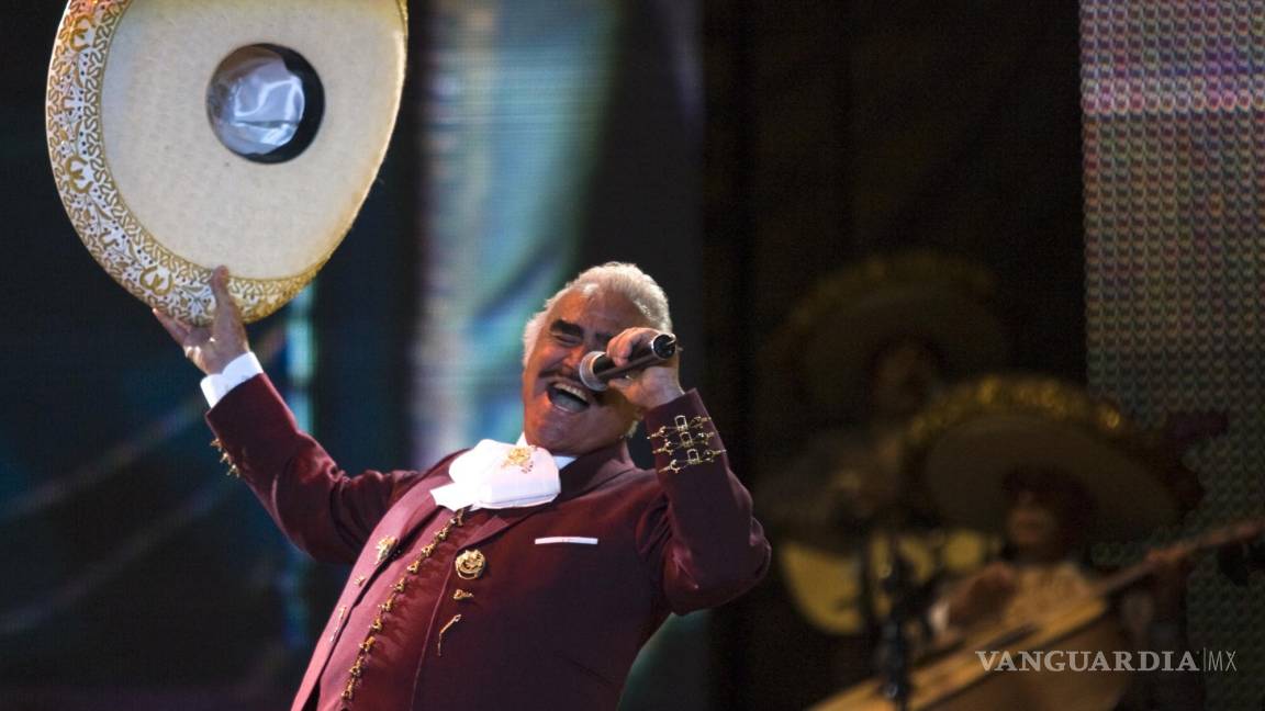 Estos son los discos y las películas de Vicente Fernández