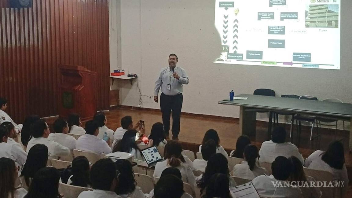 $!Los residentes contribuyen directamente a la atención de derechohabientes durante su formación en hospitales y clínicas.