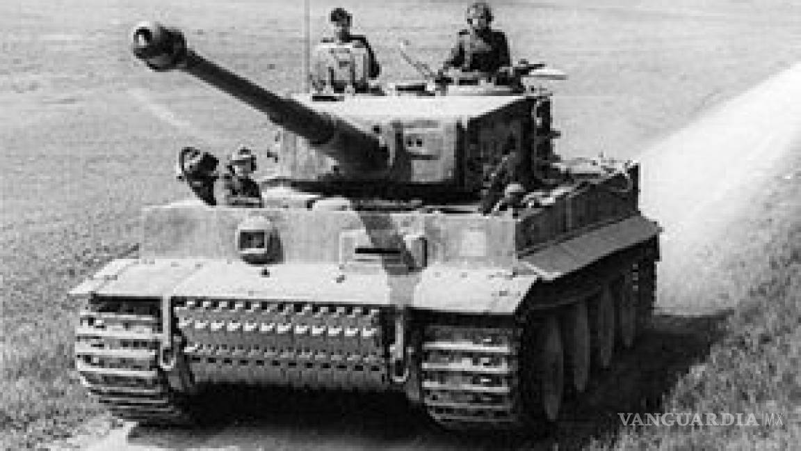 $!70 años de Porsche; dar 'voz' al Delorean, hasta tractores, 10 anécdotas en su legendaria historia