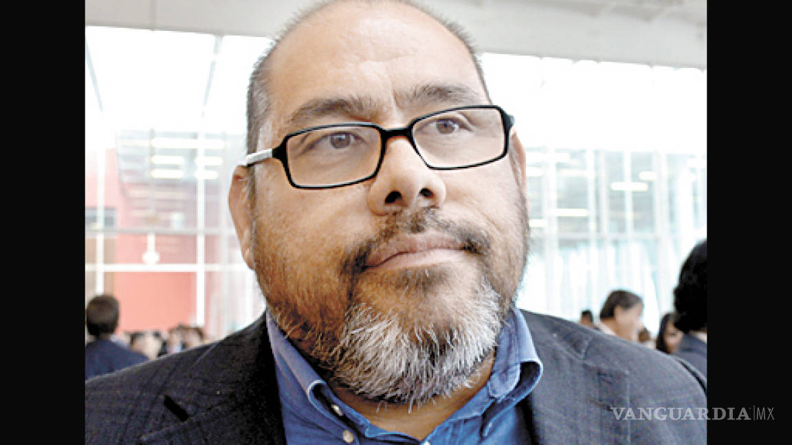 Reconoce Blas Flores a docentes destacados de la UAdeC