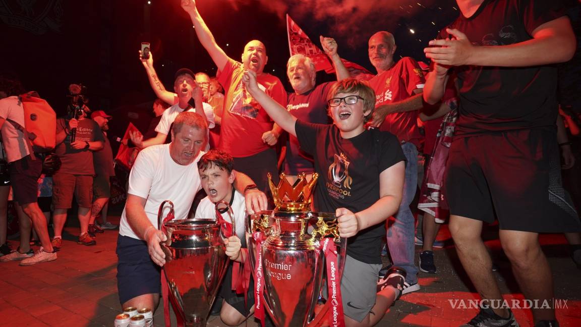 Luego de 30 años de espera, Liverpool vuelve a ganar la Liga Premier