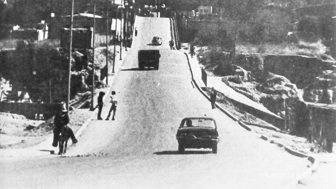 $!Allá por los años 1970 y los puentes que unieron la Colonia Guayulera con la calle Mixcoac.