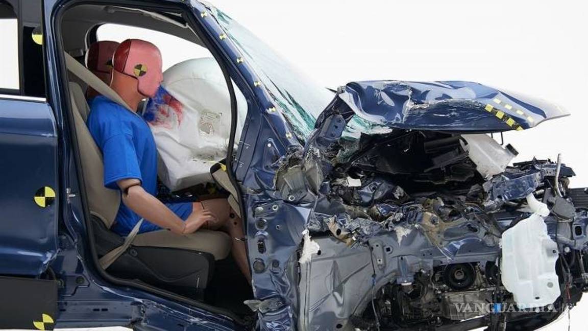 $!Ford Escape y Mitsubishi Outlander Sport reprueban prueba de choques