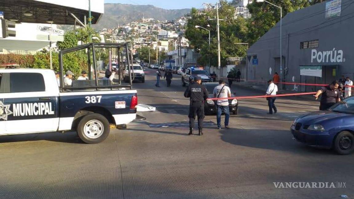 Atacan a tiros al comandante de la Policía de Acapulco