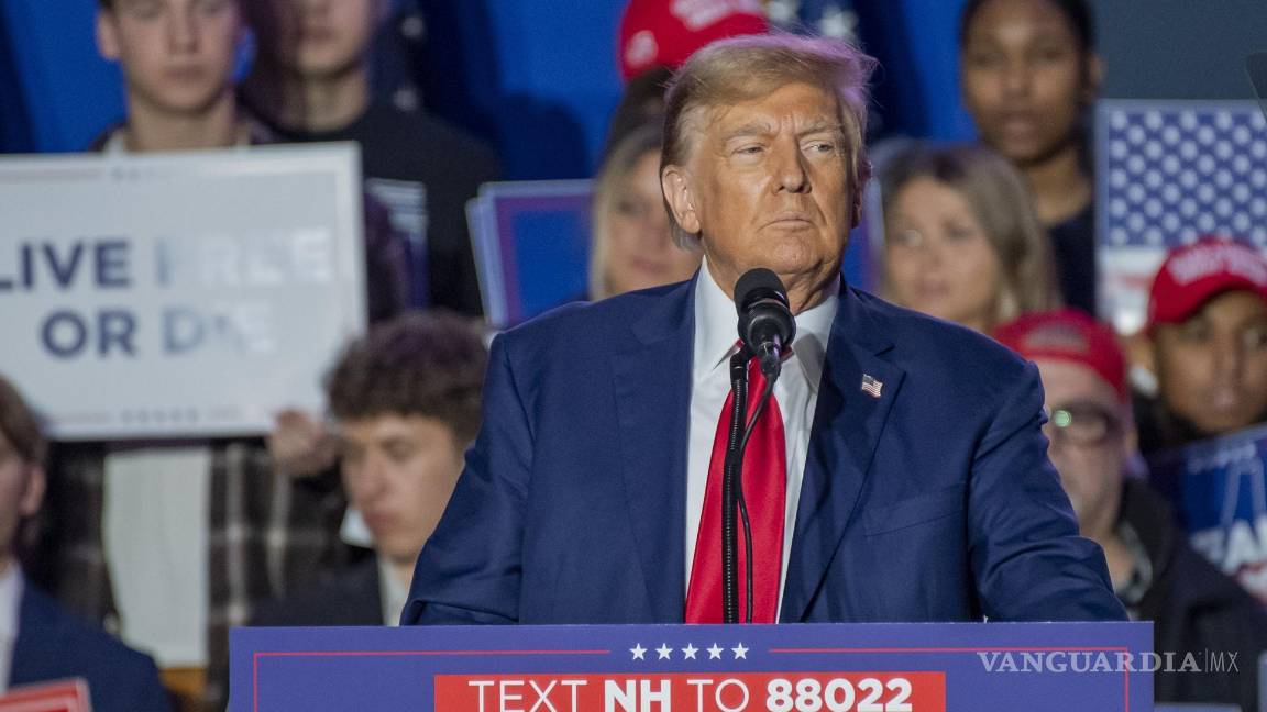 $!El candidato republicano a la presidencia, el expresidente estadounidense Donald Trump, durante un mitin en la Universidad de New Hampshire en Durham.
