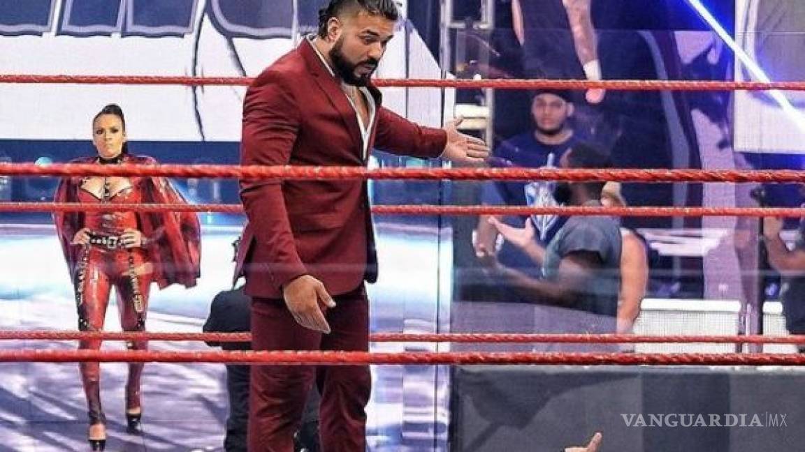 Andrade termina su relación con la WWE