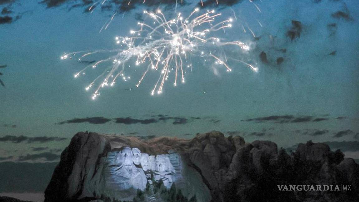 $!Así celebra Donald Trump Trump los festejos del 4 de julio en el Monte Rushmore en plena crisis sanitaria por el COVID-19 en EU (fotos)
