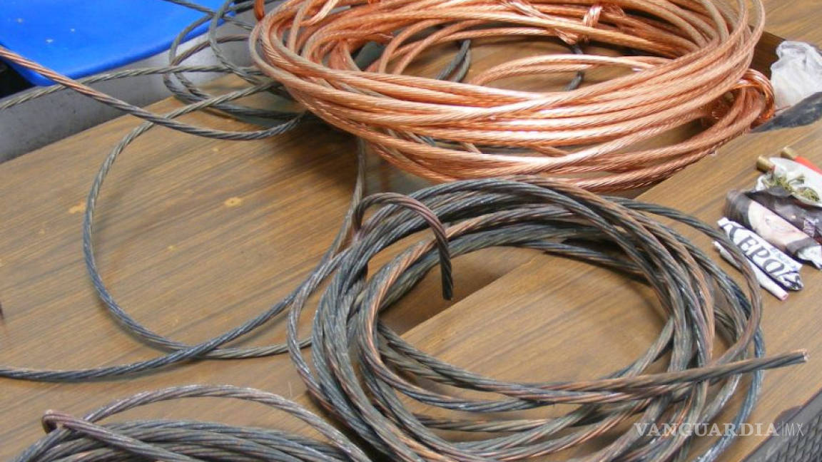 Detienen a regidor de Arteaga por robo de cable de cobre