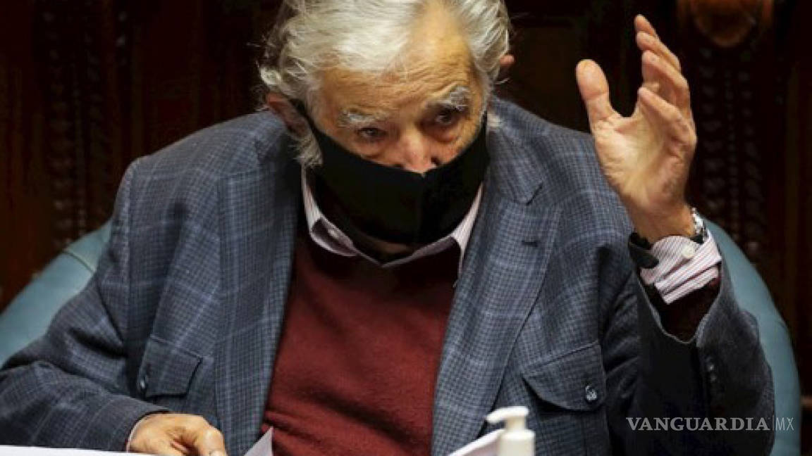 Expresidente uruguayo José Mujica renuncia al Senado y se retira de la política activa