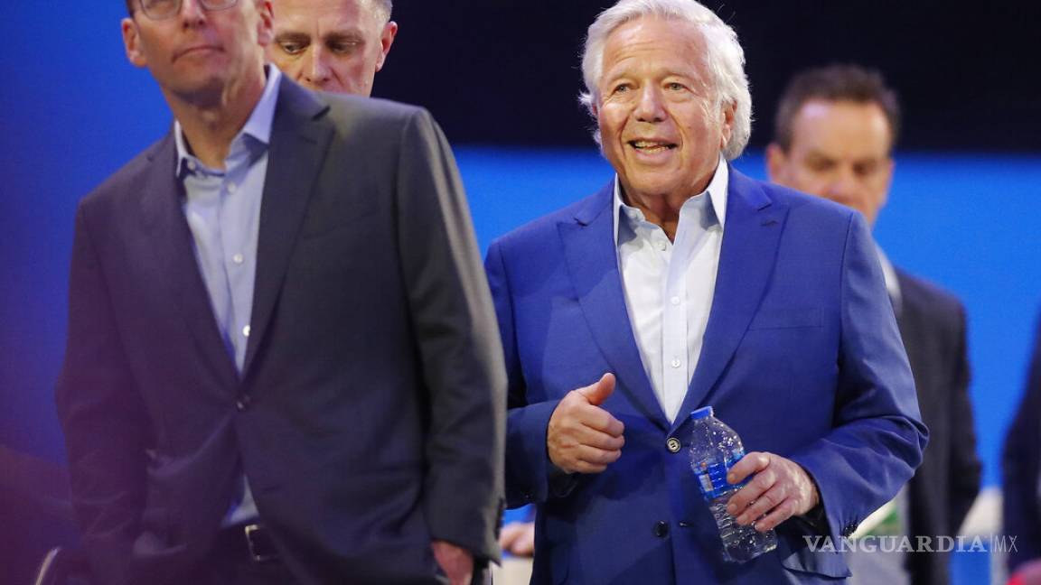 $!El dueño de Patriots está dispuesto a darle a Brady una extensión de contrato