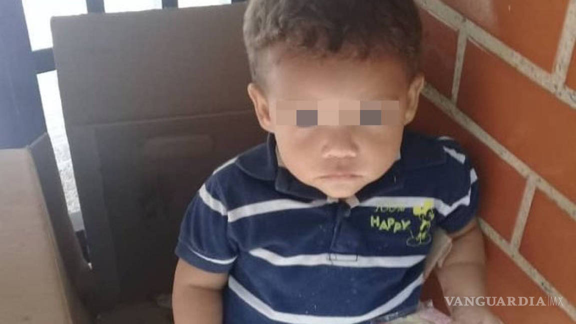 Abandonan a bebé dentro de una caja, en Venezuela